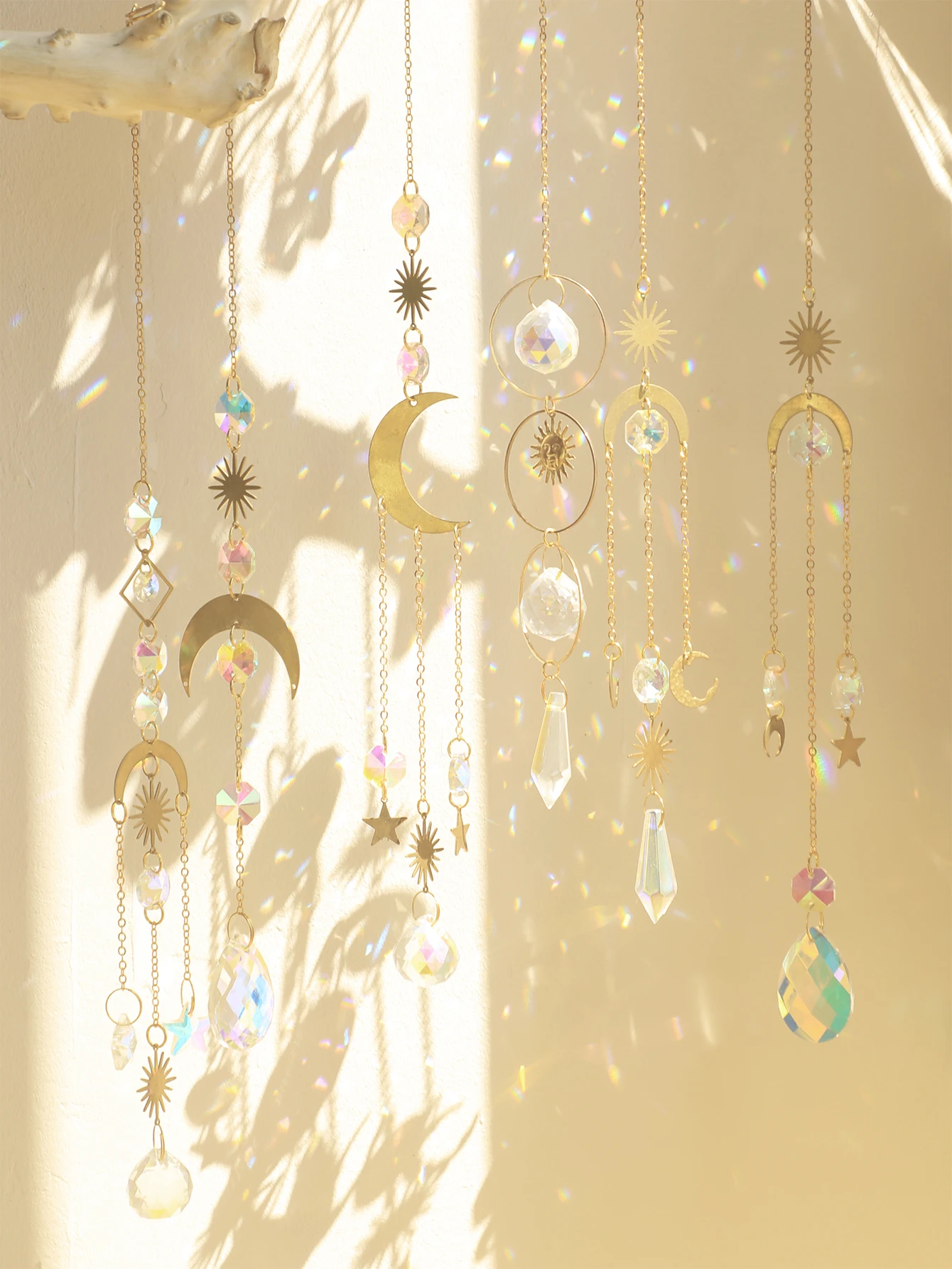 Crystal Suncatcher Butterfly Moth Moon Prism Crystal Hanging Light Catcher Rainbow Maker Outdoor Decor Fairy Garden Decoration sun catcher sun catchers