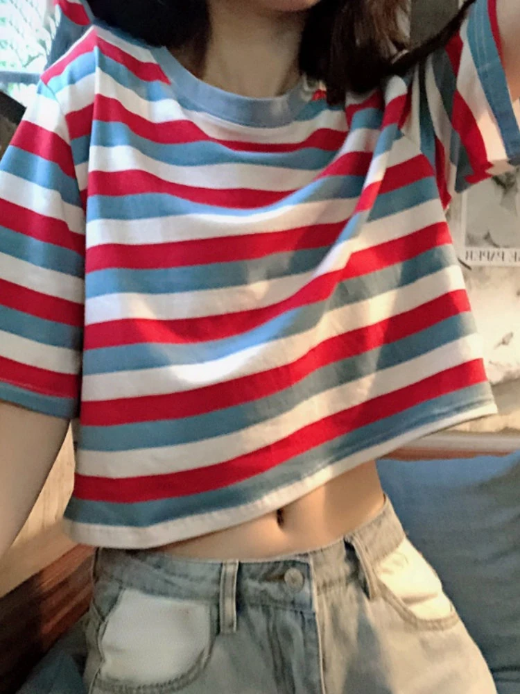

Y2k эстетичный Радужный полосатый пикантный укороченный Топ Harajuku Японская кавайная уличная одежда женская футболка винтажная модная повседневная футболка