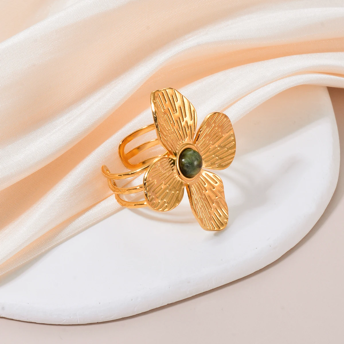 Adjustable New Stainless Steel Flower Turquoise Natural Stone Big Open Ring for Women Charm Trendy Finger Jewelry Bijoux Gift