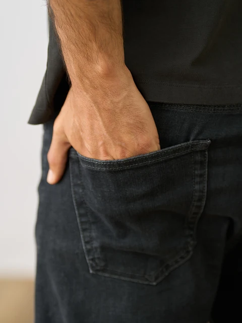 Lightweight ankle-length jeans with Coolmax fabric