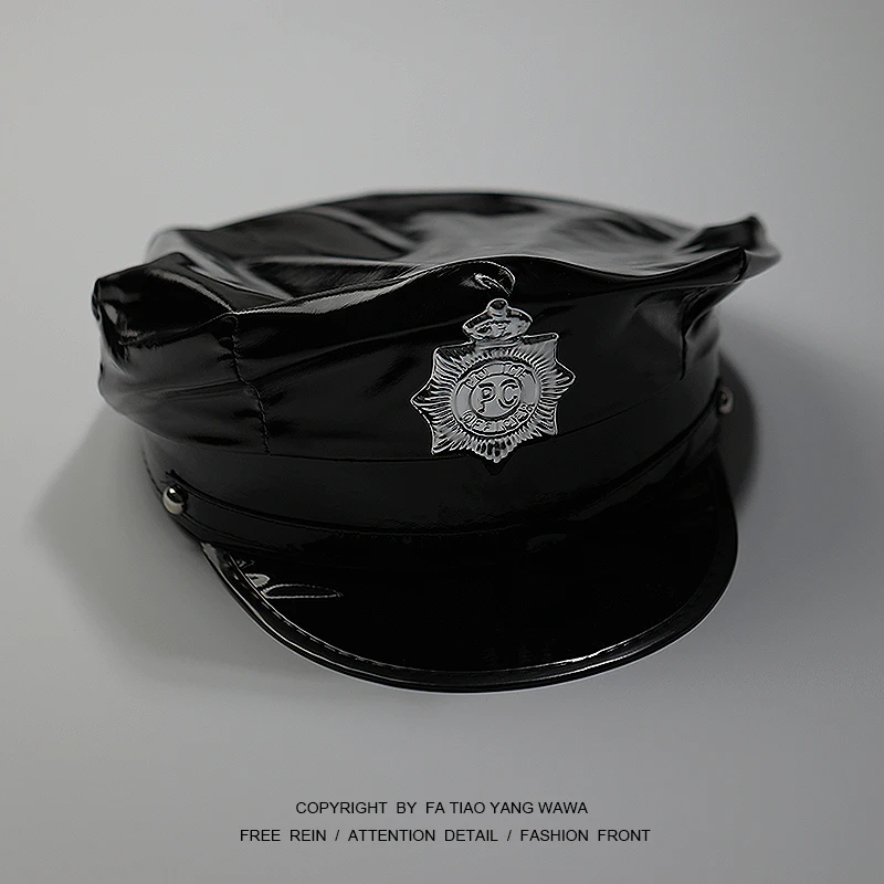 

Anime 2 yuan dark hat