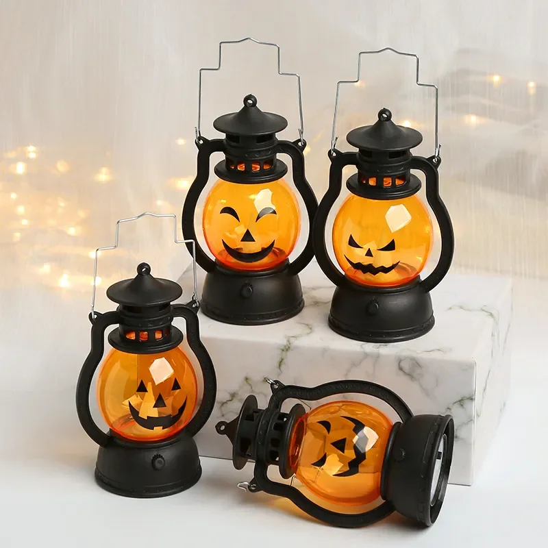 

Halloween LED Hanging Pumpkin Lantern Light Ghost Lamp Candle Light Retro Small Oil Lamp Halloween Party Home Decor Horror Props