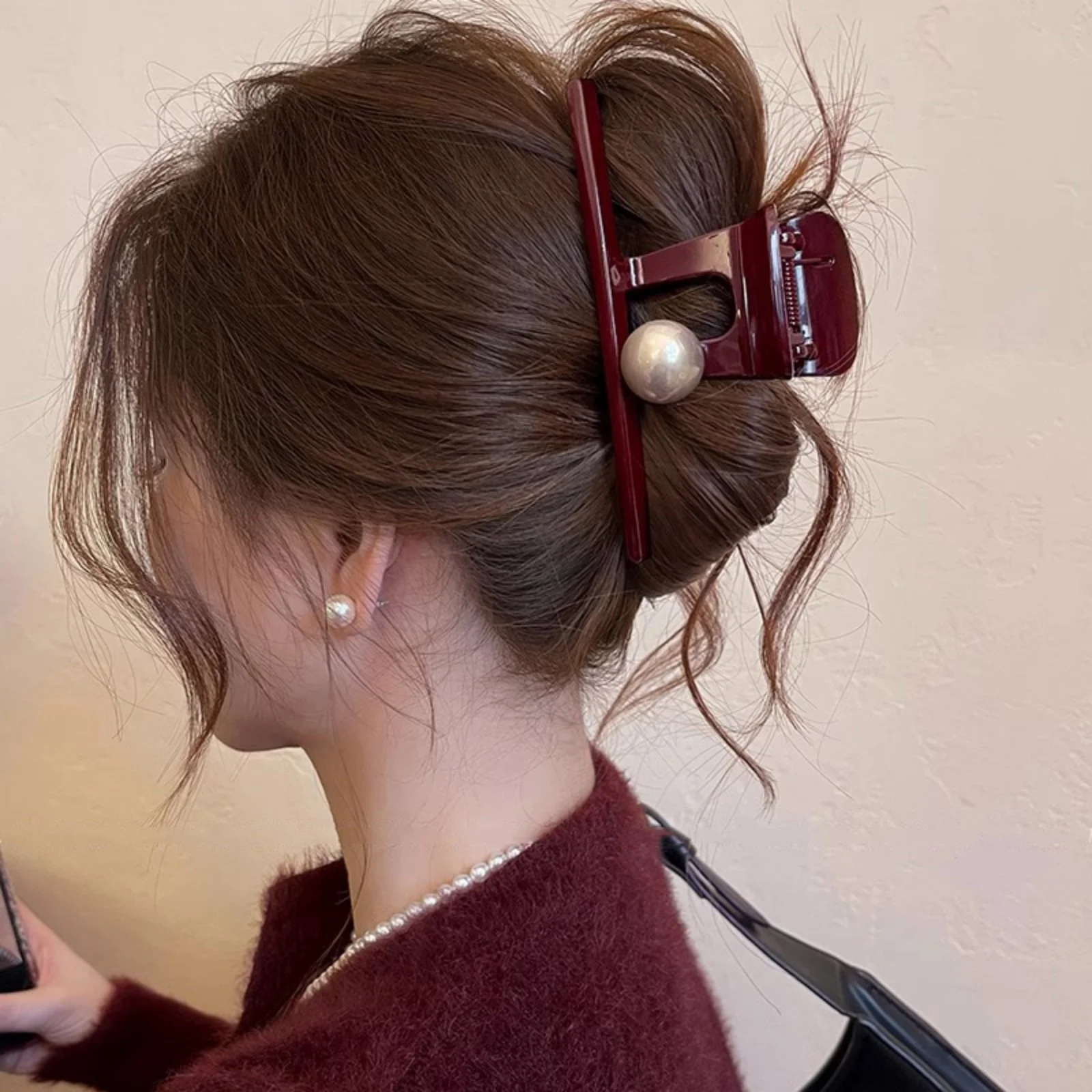 1PC  Burgundy Pearl Hair Claw Clip, Large Elegant Hair Accessory for Women, Perfect for Updos