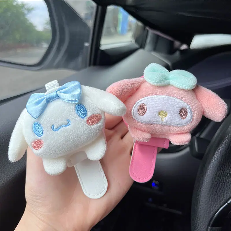 

Cinnamoroll Sanrios Series Anime Car Phone Sunshade Sunglasses Kawaii Anime Car Glasses Glasses Clip Car Storage Glasses Case 23