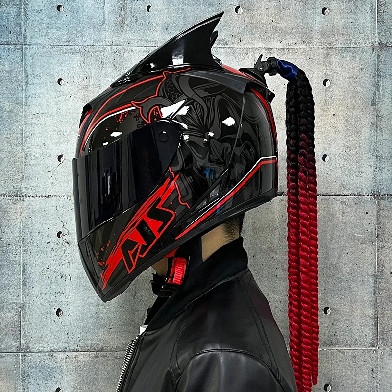 thumbnail image 1 of Casco integral para motocicleta, casco de seguridad para montar en moto, doble lente, casco de carreras, trenzas individuales, cuernos, 1 of 5