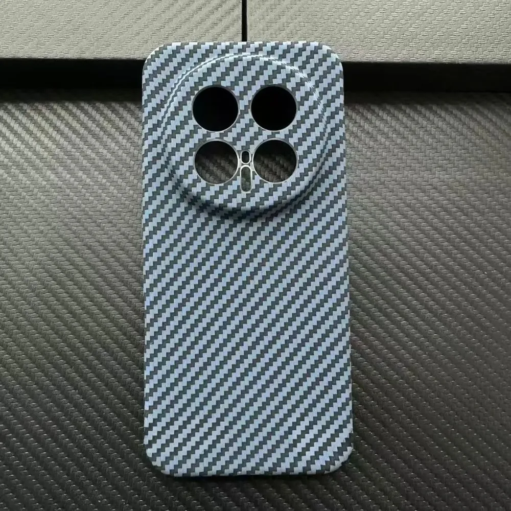 Dual-Color Carbon Fiber Pattern Anti-Drop Hard Case with Shockproof Bumper