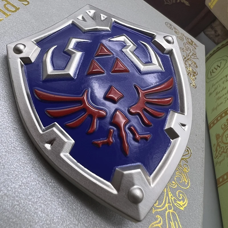 7cm Hylian Shield Link LOZ Breath of the Wild Metal Equipment Model Game Peripherals Home Ornament Decoration Crafts Collection