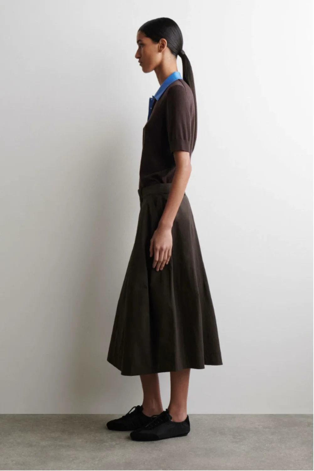 XIMIAN APPAREL 2026 COS Nuova Collezione Primavera - Polo in Maglia Blu/Marrone da Donna Stile Casual e alla Moda - Top Semplice ed Elegante - immagine 3