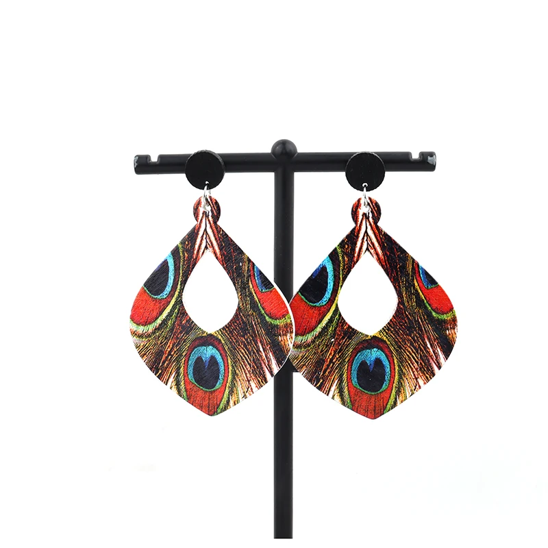 

Бесплатная доставка! Новейшие деревянные серьги с павлином