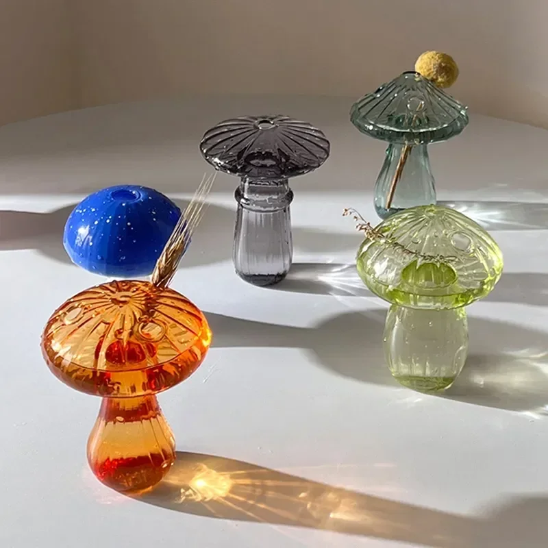 2023 Creative Mushroom Glass Vase Plant Hydroponic Terrarium Art Plant Hydroponic Table Vase Glass Crafts DIY Table Decoration 2