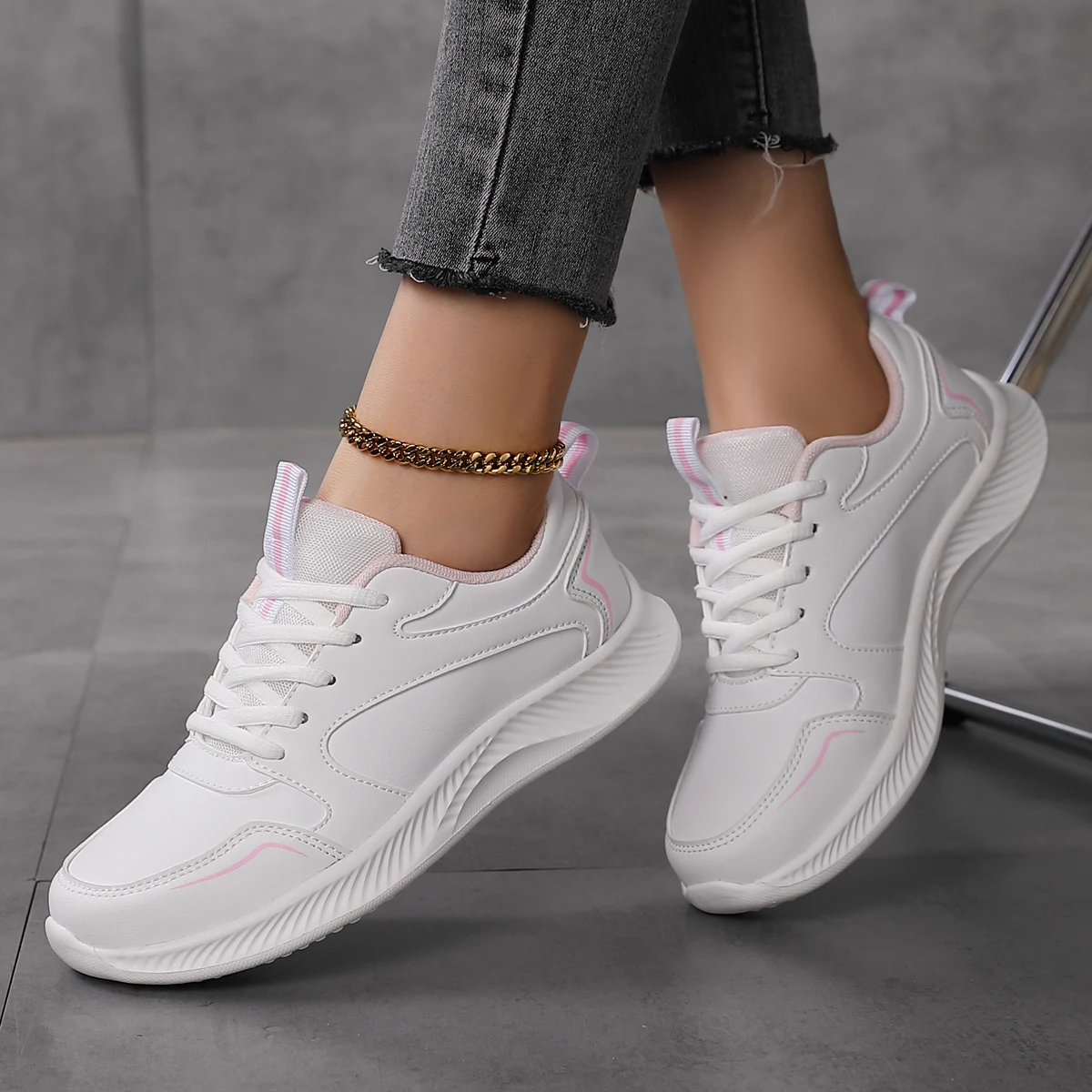 2024 Woman Tennis Sneakers Fashion New Comfort Sports Board Shoes Casual Shoes Female Spring Summer Ladies Female Women Shoe PU 2