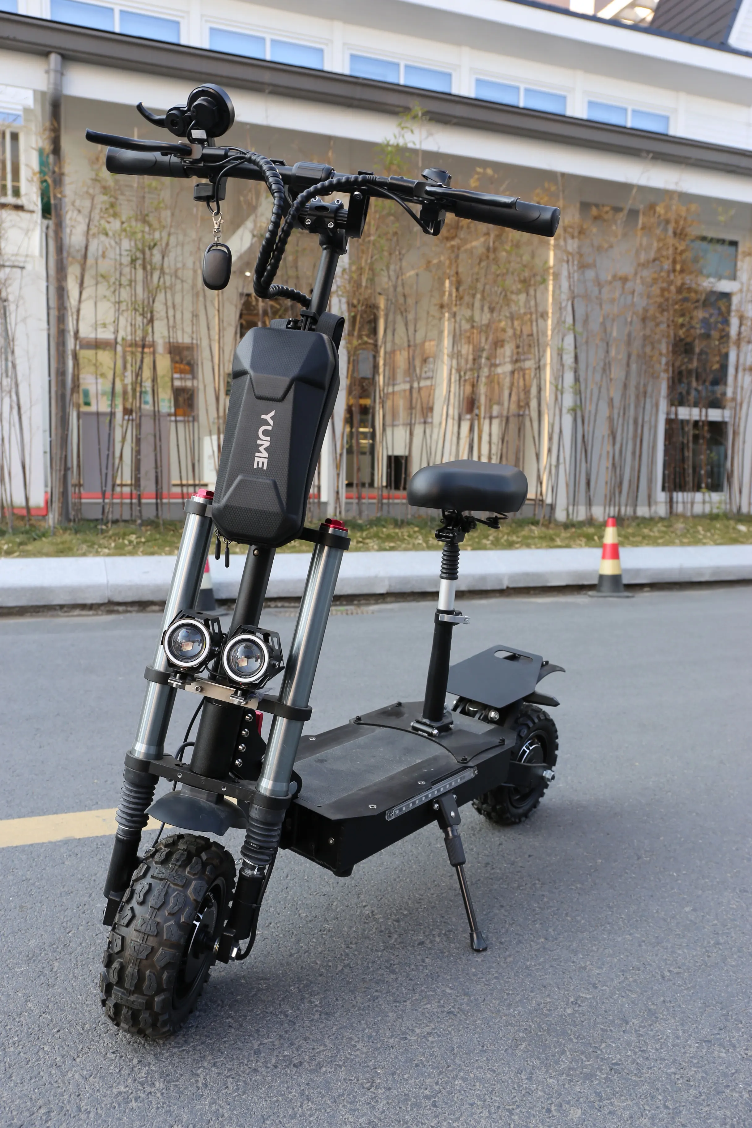 

85KM/H Max Speed Powerful Electric Scooter For Adult With Seat 56000W E Scooter 11" Tire