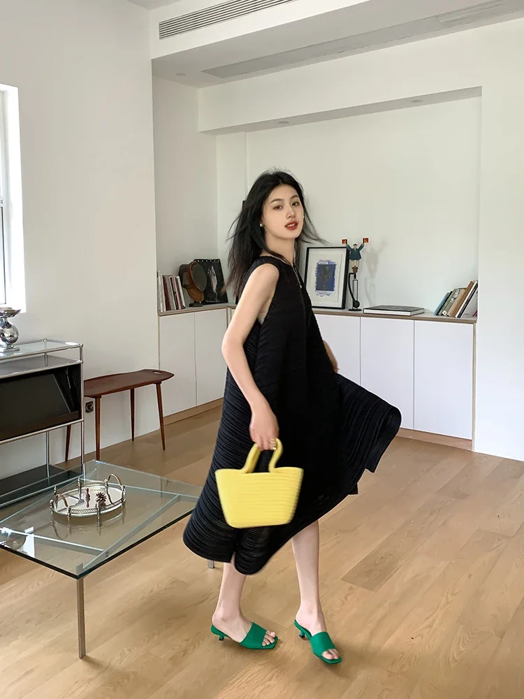 Pleated Women's Dresses | Plus Size Knee Length Dress With Natural Waistline And Folded Fabric