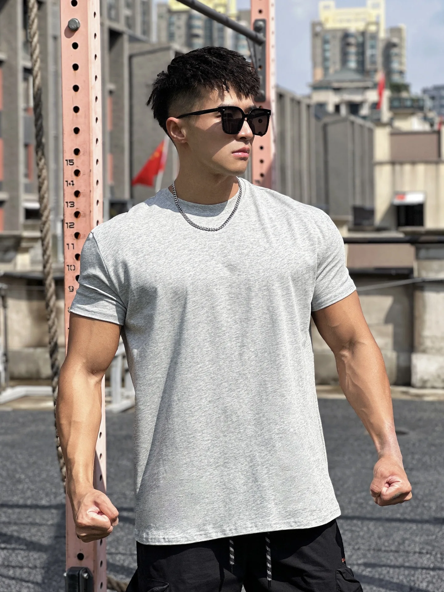 Round Collar T-Shirt Image 3