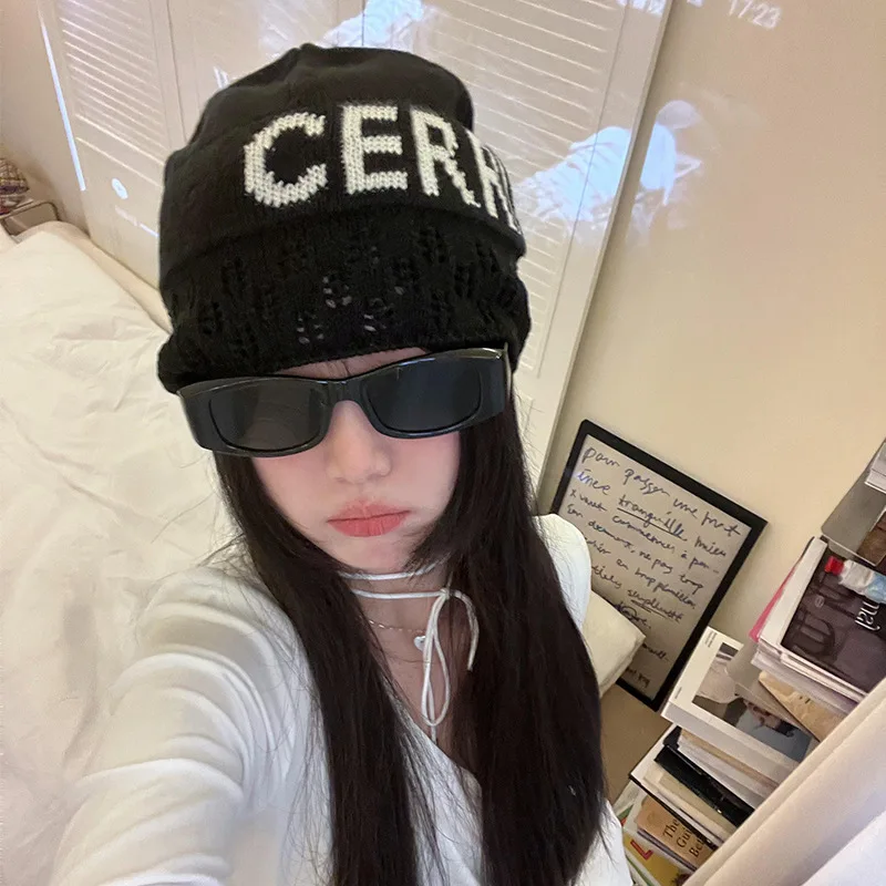 

Niche Personality Hollow Skull Hat Women's Autumn and Winter Letter Jacquard Melon Fur Cap Japanese Knitted Warm Beanie Hats
