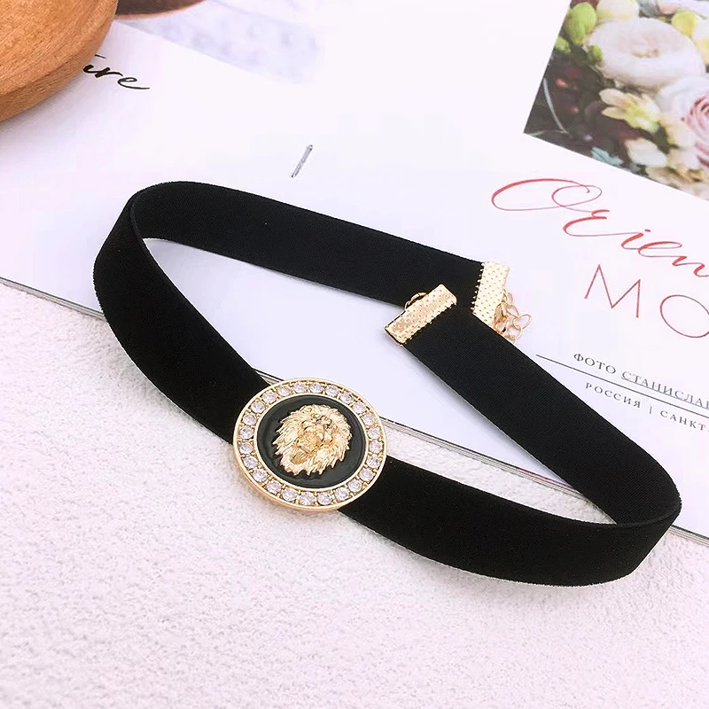 European and American Classics Fashionable Chamois Leather Dripping Lion's Head Choker Suitable for Women's Daily Wear Gift