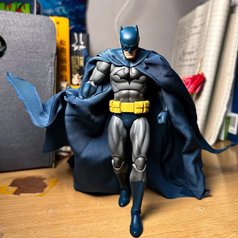 MAFEX No. 105 Batman: Hush Batman Action Figure