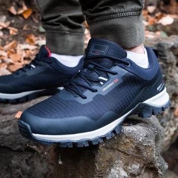 Men’s Non-Slip Hiking Sneakers 1