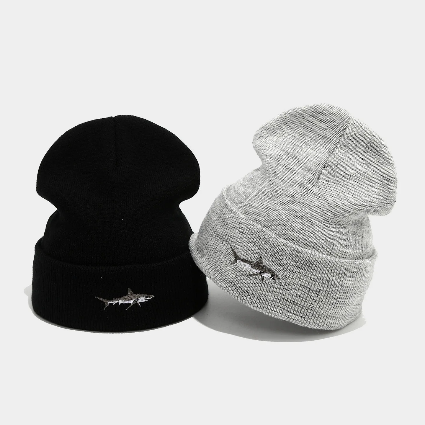 Krempenlose Beanie-Strickmütze mit Hai-Stickerei für Herren und Damen, modische Hip-Hop-Pullover-Mütze für Herbst und Winter im Freien – Detail 7