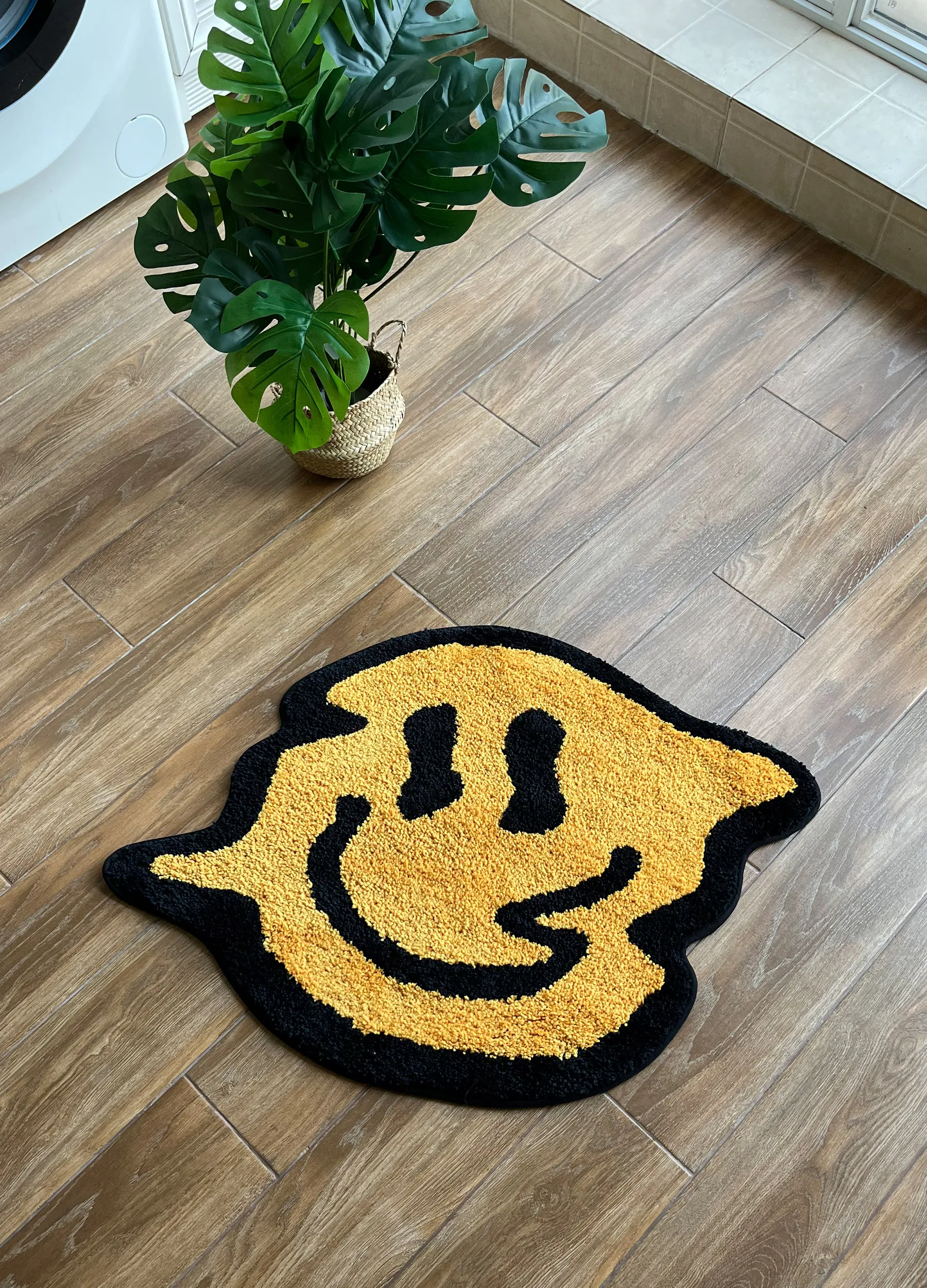 Yellow Tensile Trippy Smiling Tufting Rug