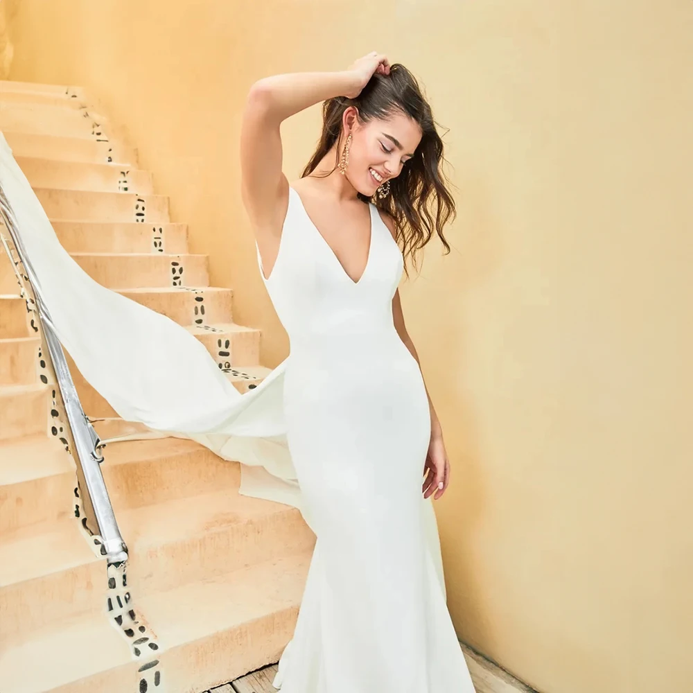 Рисунок 4 - Женское атласное платье-футляр TIXLEAR