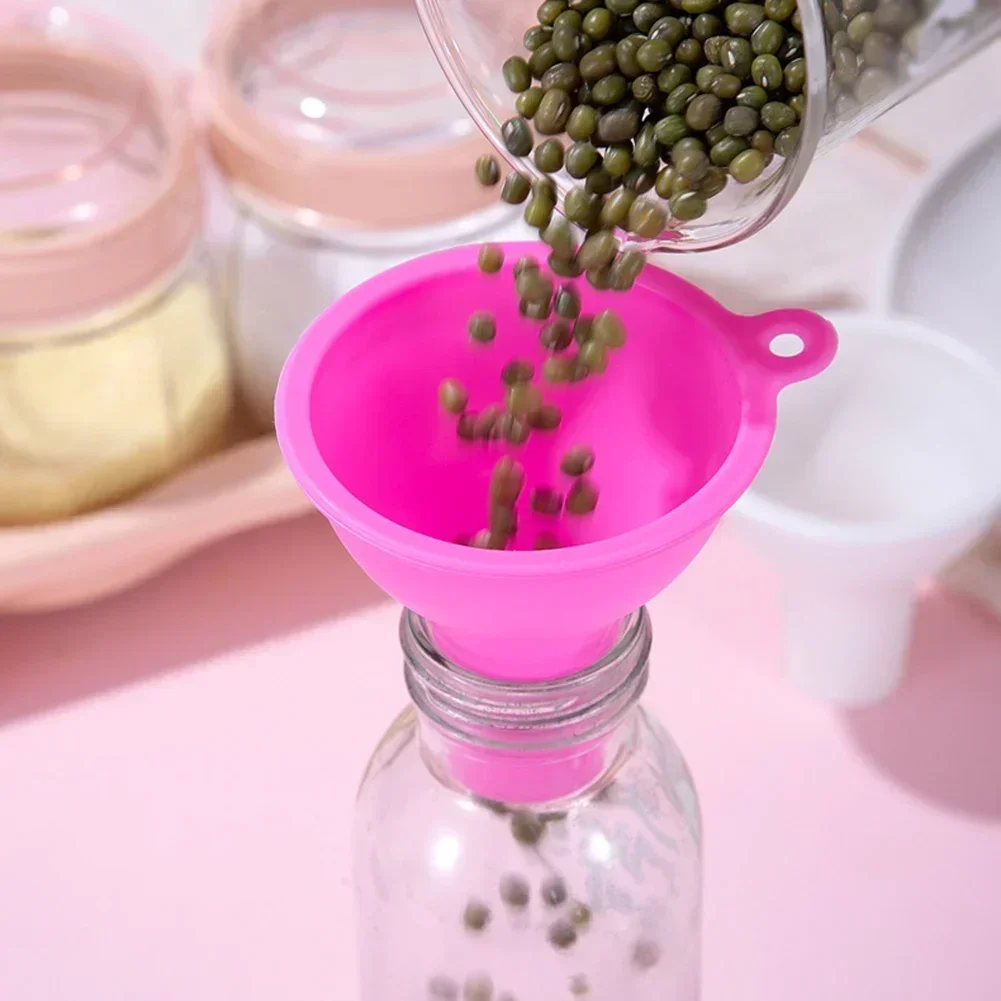 Silicone Funnel Wide Mouth and Large Diameter Funnel Pour Oil Milk Powder Beans Dispense Funnel Kitchen Tool