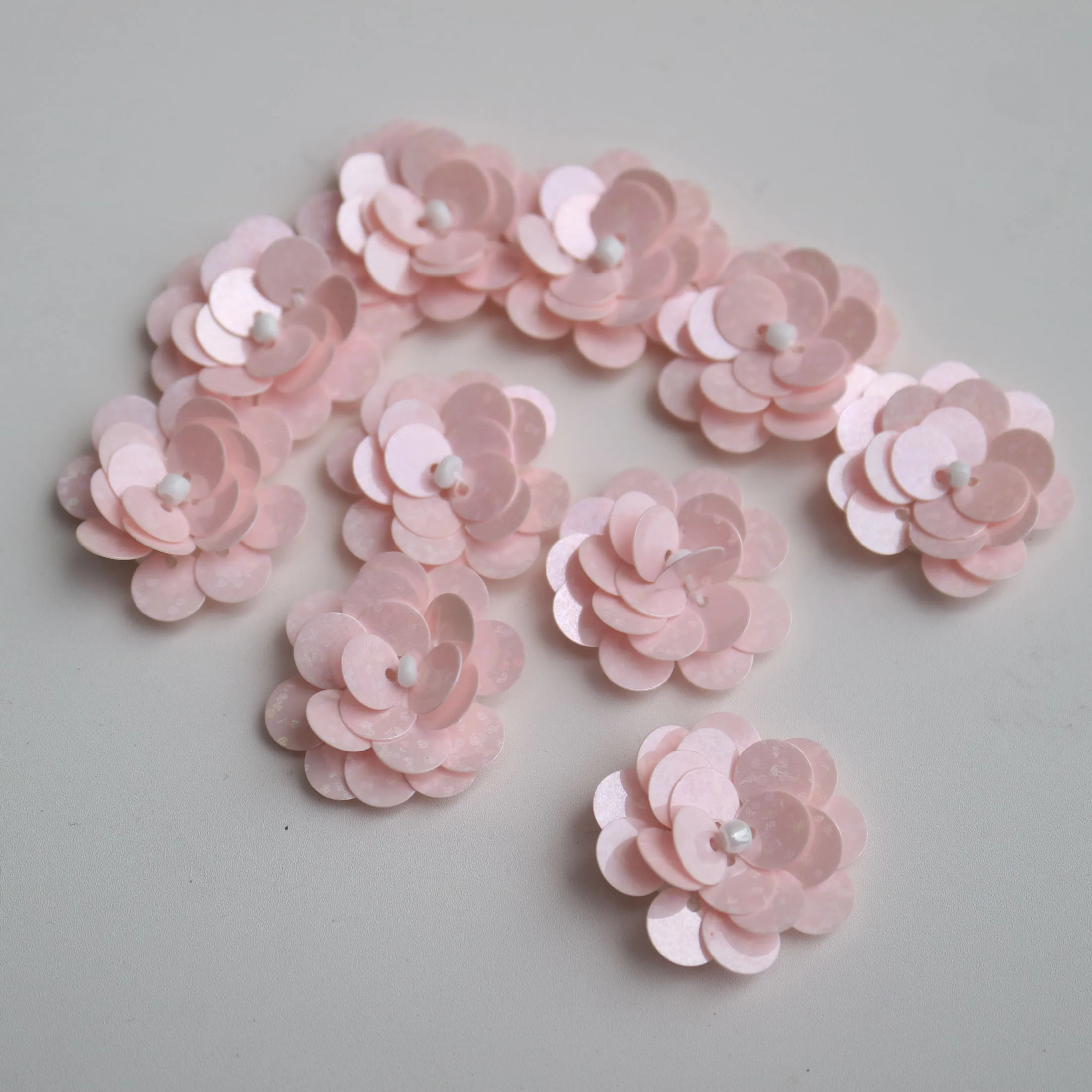 Toppa ricamata con perline a mano Fiore 3D Abo da sposa