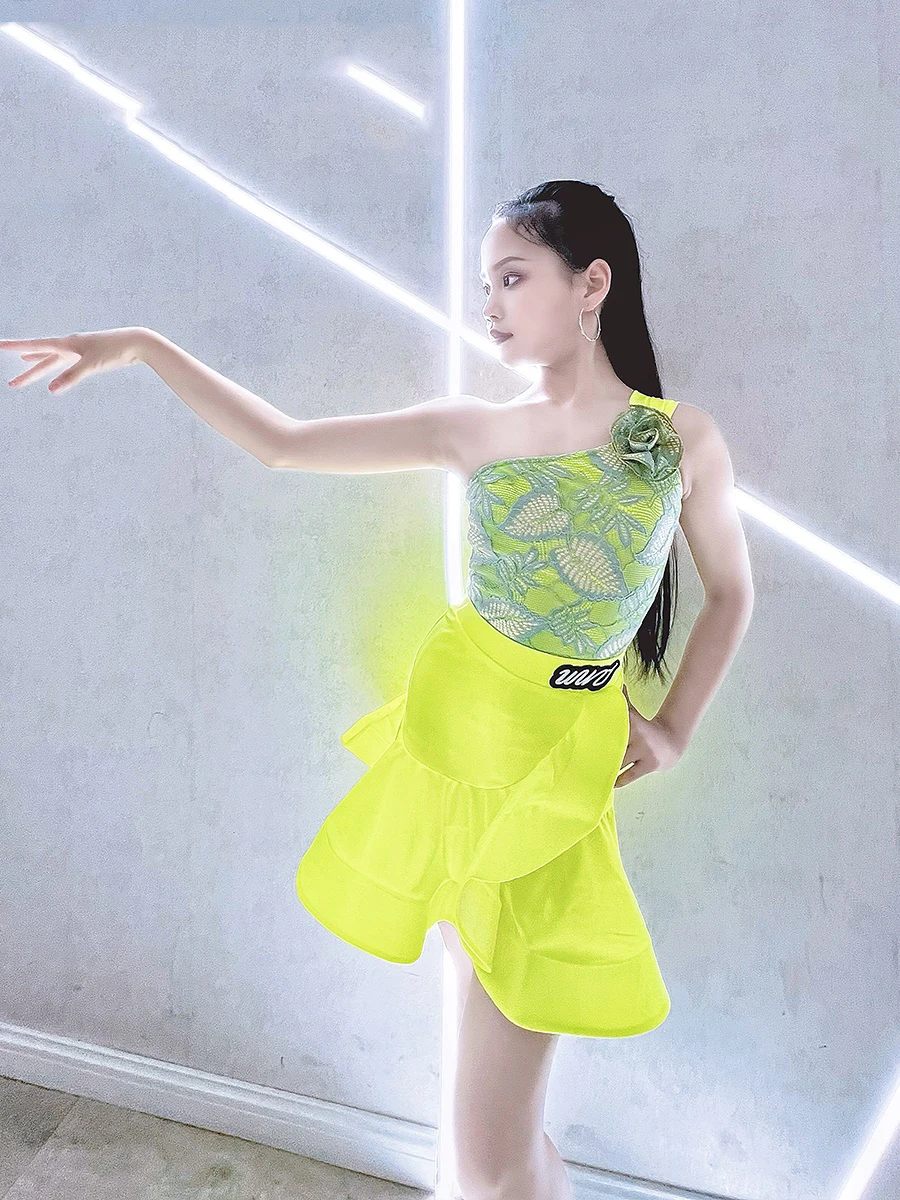 New Latin Dance Performance Costumes For Girls Fluorescent Yellow Tops Split Practice Suit Chacha Latin Dance Dress DN18111