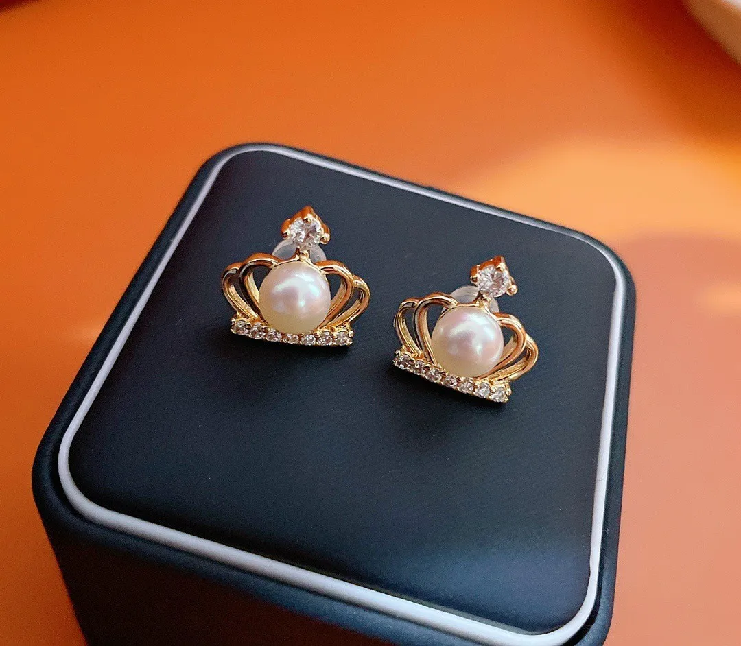 2023 New Shiny Crystal Crown Design 100% Perle D'Acqua Dolce Naturali 14K Gold Filled Orecchini A Bottone Femminili Gioielli Per Regalo Da Donna