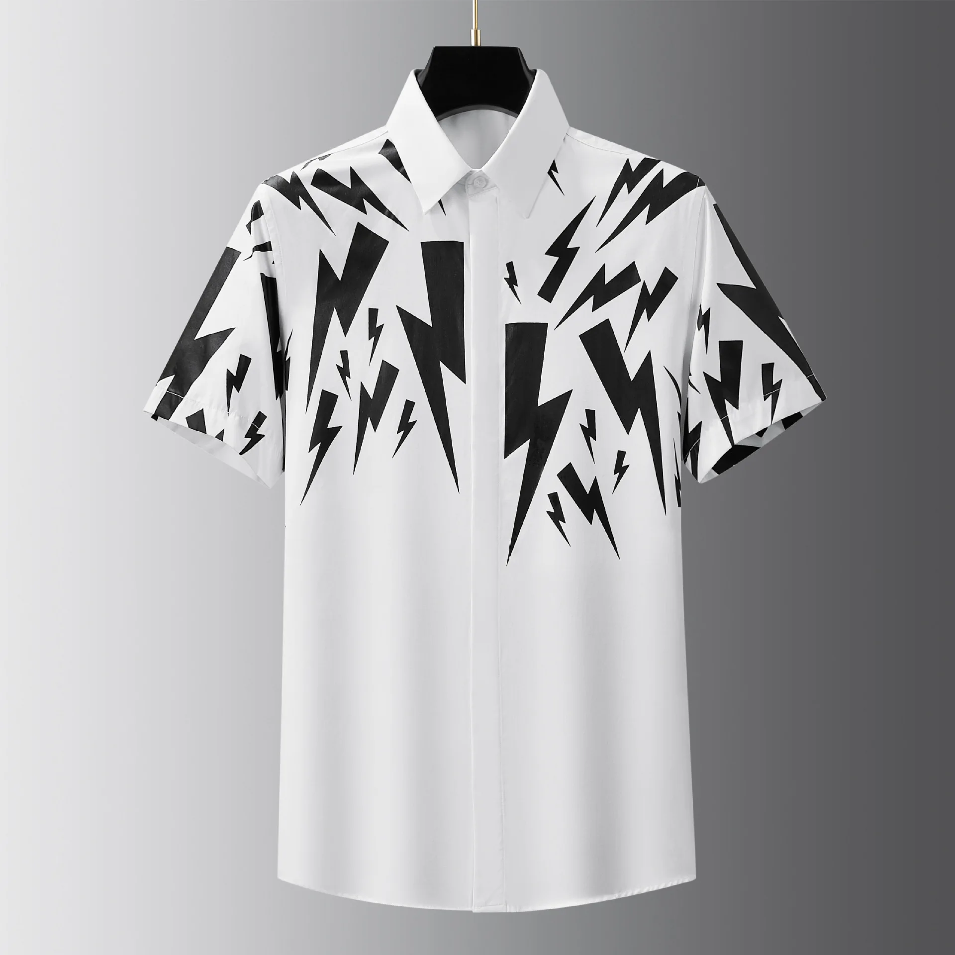 

Trendy summer classic lightning printed men's short sleeved shirts, fashionable and versatile shirt factory direct sales