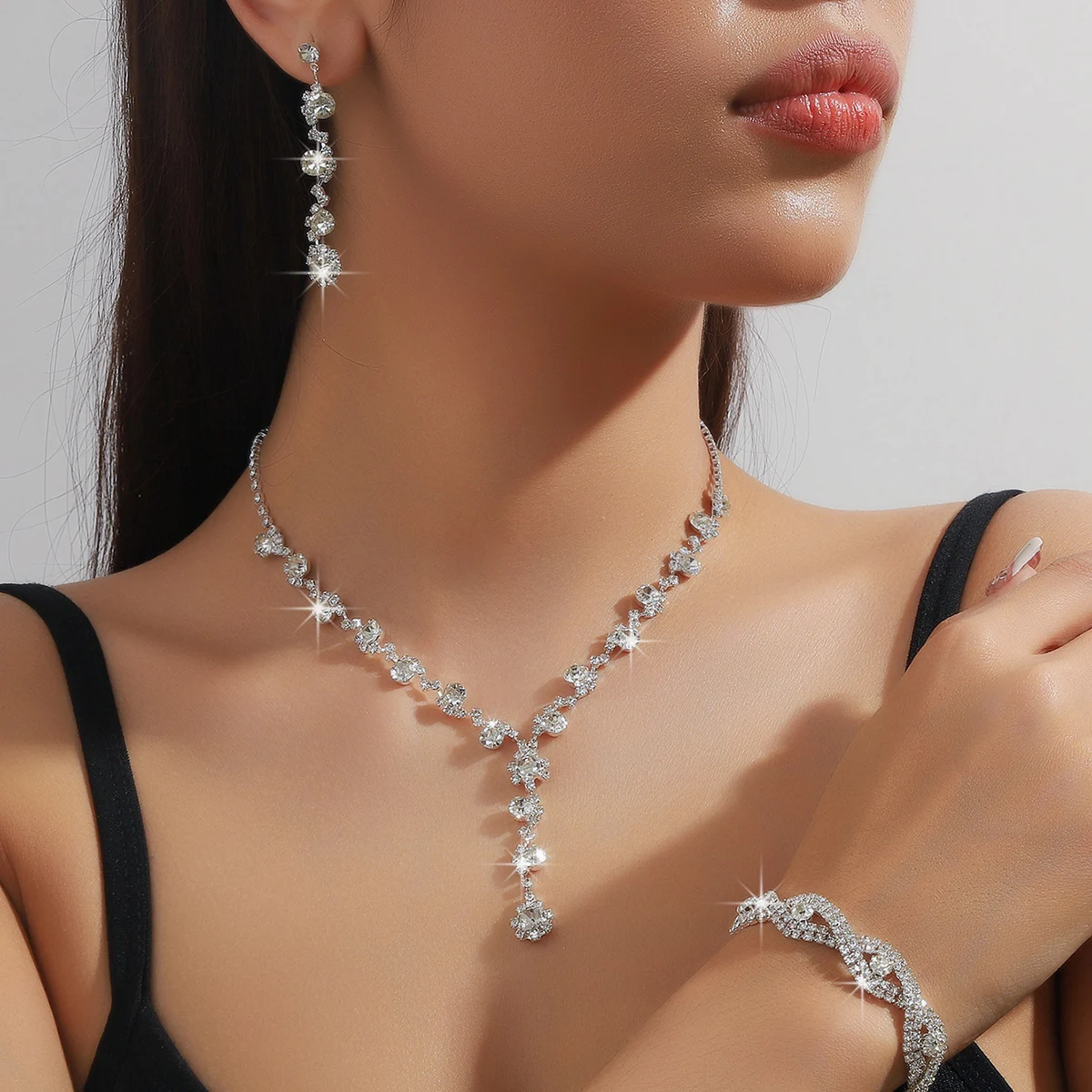4PC Women's Fashion Copper Claw Chain Sunflower Necklace Earrings Bracelet Jewelry Set Wedding Banquet Party Holiday Gift 2