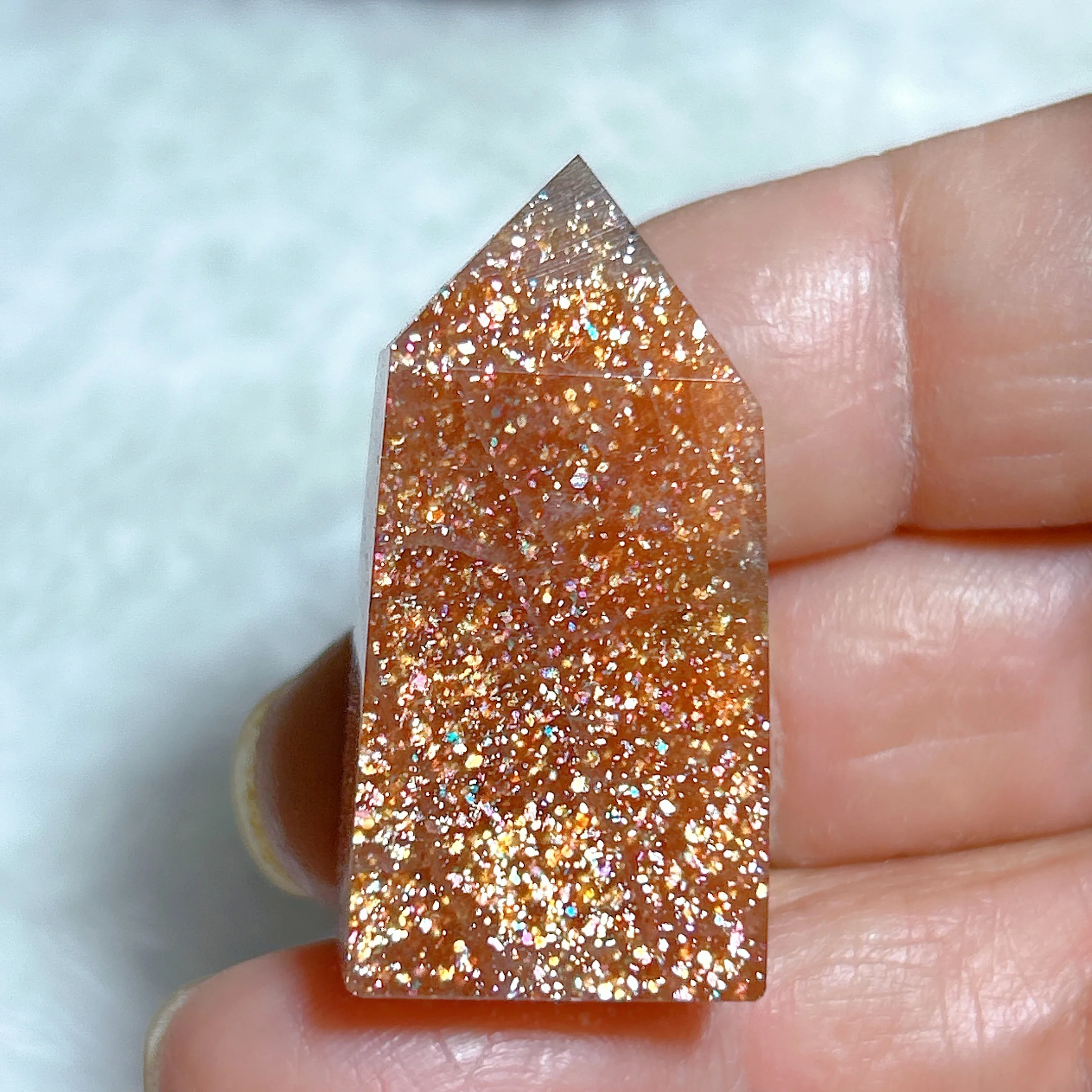 High Quality Natural Crystals Gem Sunstone Tower Flashy Point