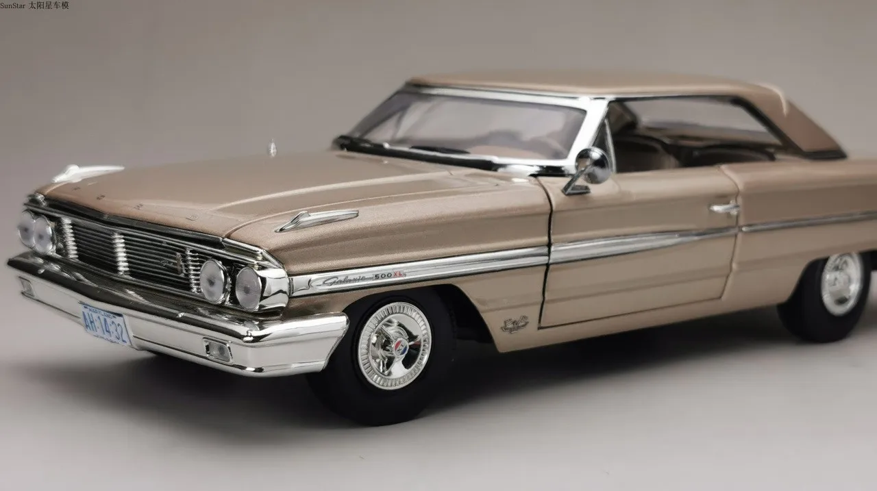 Классические автомобили SunStar 1:18 1964 Ford Galaxy 500 XL ограниченная серия металлическая