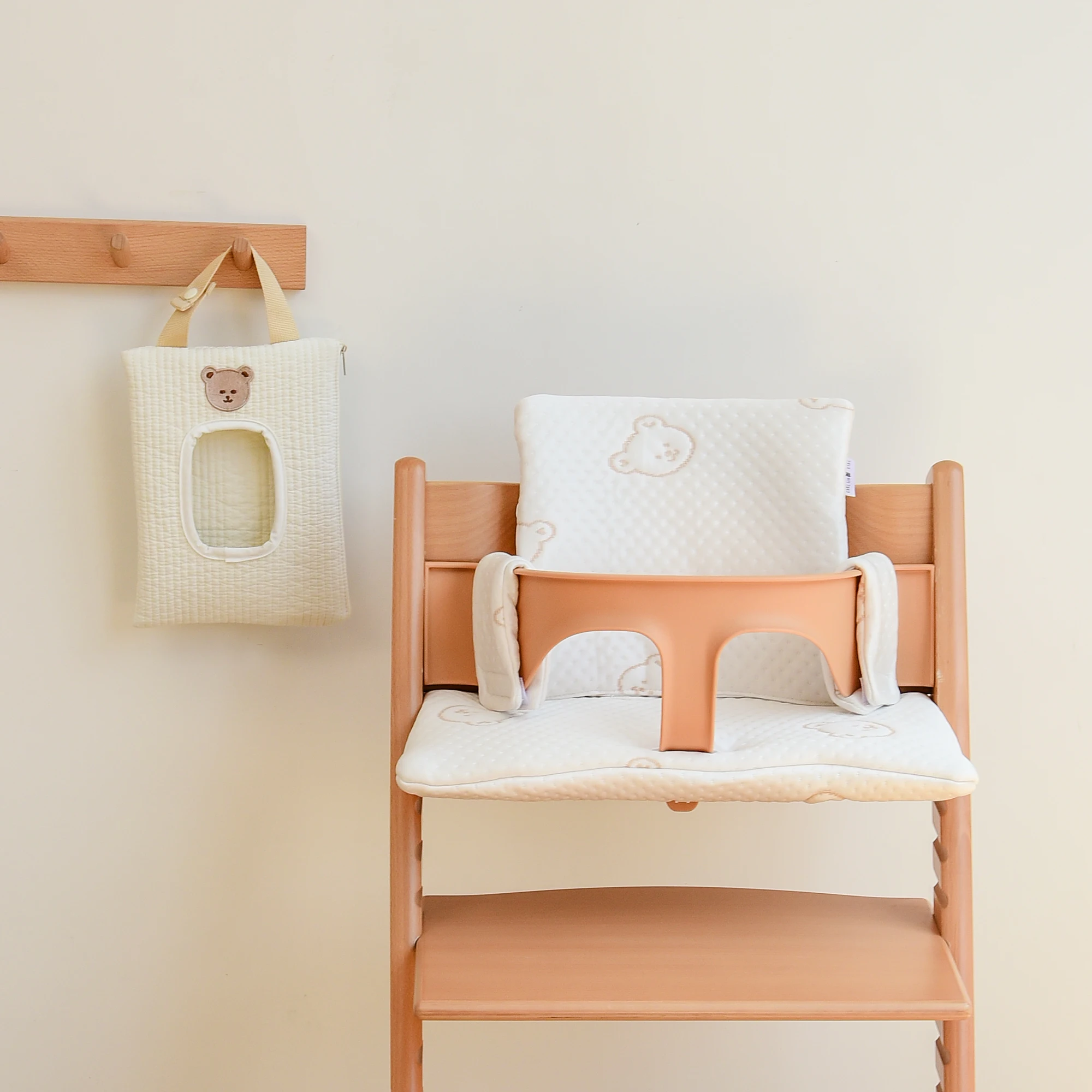 Description Picture 4 of itemSummer baby cool dining chair cushion thickened dirty baby growth chair seat cushion general accessories