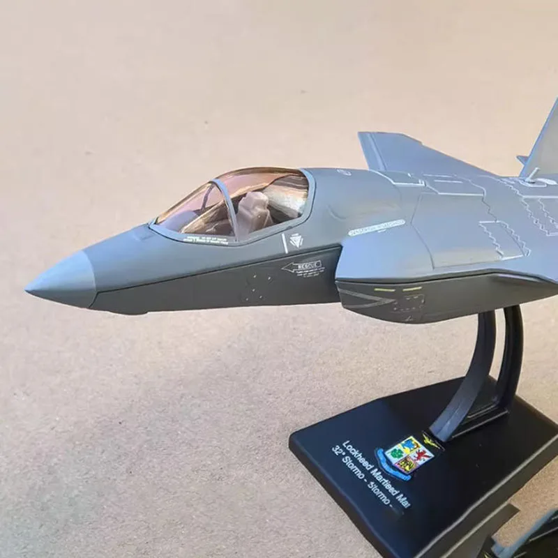 ?   다이캐스트 1:100 스케일 F-35B 전투기 시뮬레이션 합금 완제품 기념품 취미 컬렉션 장난감 장식 선물