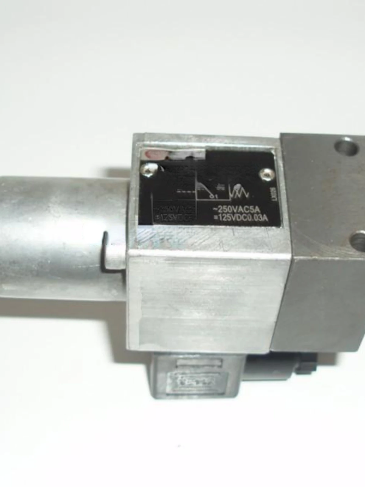 

Applicable to Shanghai Lixin Hydraulic Pressure Relay Hed8 Series