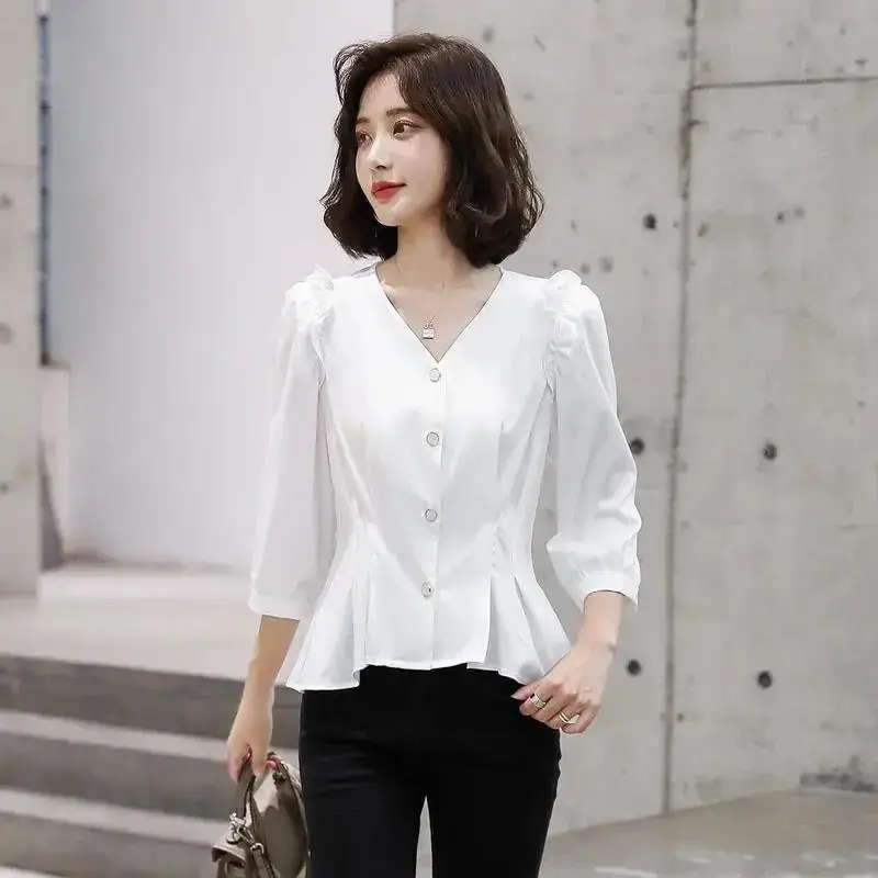 Spring new shirt women's Korean  thin  fashionable foreign lady design sense niche V-neck three-quarter sleeves