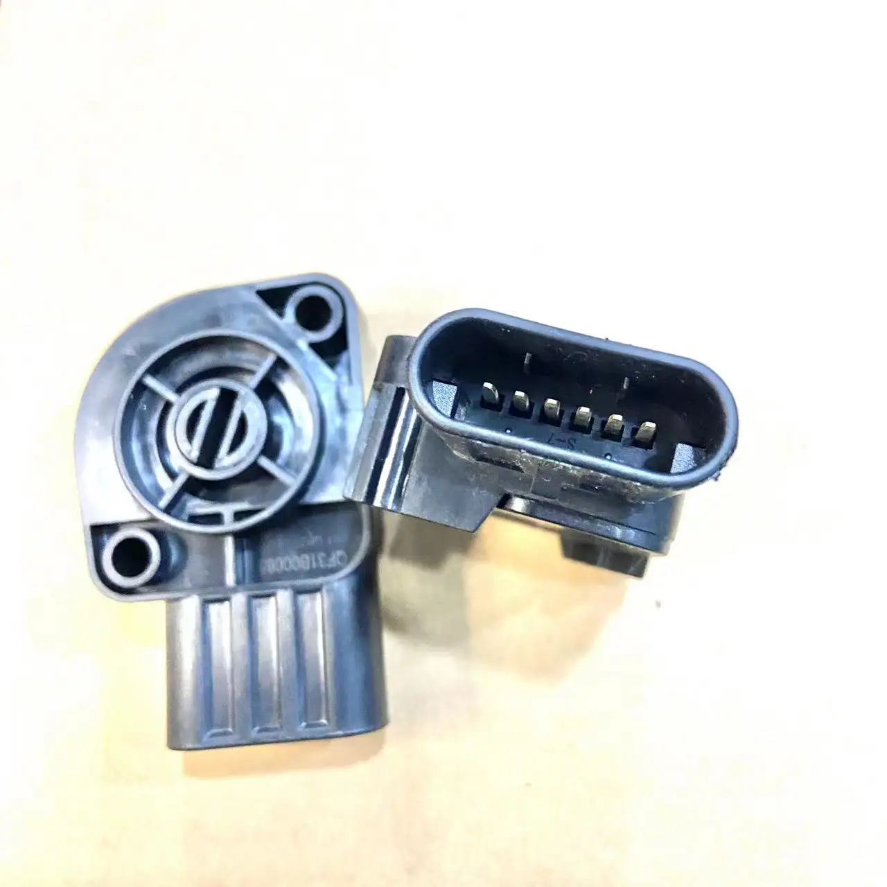Ʋ ġ  TPS Fit Navistar Int ,  Ŀν  2586248C91 2587164C92 133284,85101350,131973 25871, 2 