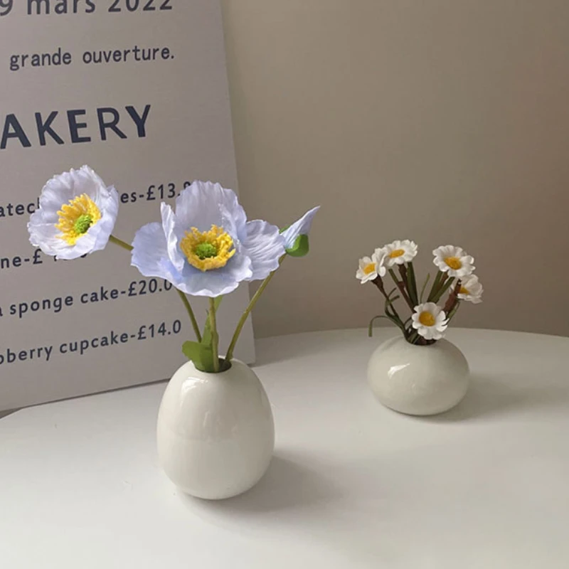 Nordic Ceramics Creative Flower Vase - Mini Decorative Plant Bottle