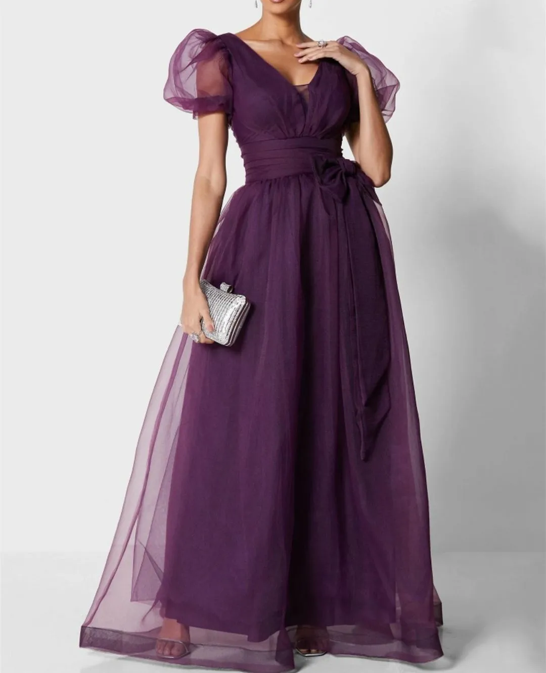 

Elegant Long Grape Tulle V-Neck Evening Dresses A-Line Pleated Floor Length Robe De Mariée Party Gown For Women