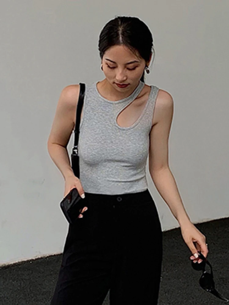 Casual y2k White Cut Out Women's T Shirt Round Neck Sleeveless Slim T Shirts Female Clothing 2022 Summer Fashion crop top women