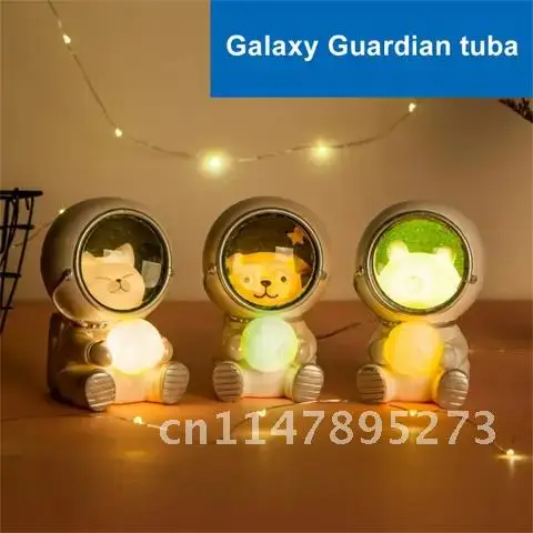 

Pet Spaceman Night Light Creative Astronaut Home Decoration Cute Kids Gift Bedroom Ornaments Lights Astronaut Lamps