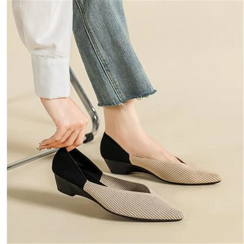 2023 New Women's Shoes Wedge High Heel Fashion Knitted Breathable Rubber Non slip Rubber Sole Comfortable Casual Shoes Autumn an