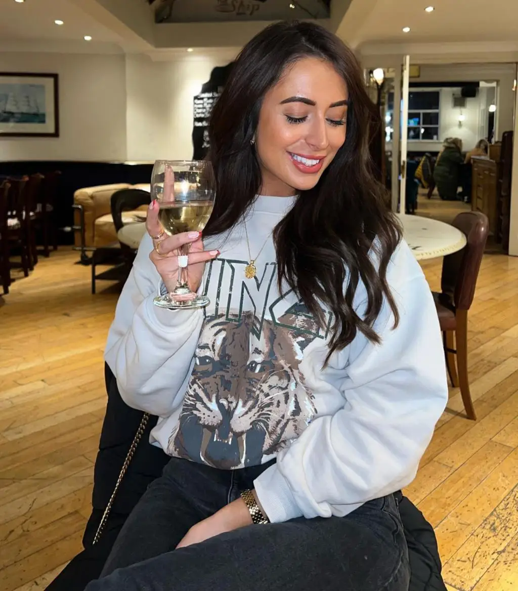 

2023 Beige Classic Tiger Sweatshirt Women O Neck Pullover Tops Fashion Streetwear Tops Long Sleeve Loose Autumn Sweatshirt Top