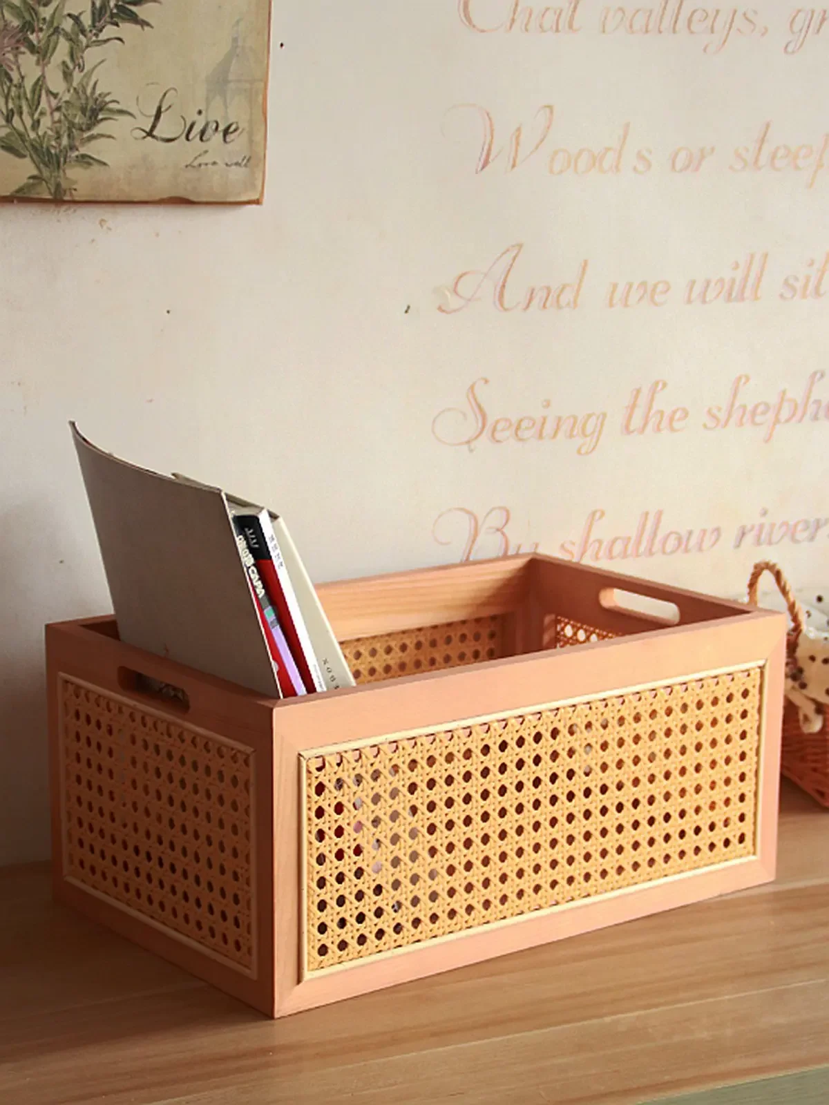 

Japanese storage box made of rattan solid wood coffee table snack box glove box toy bamboo woven storage basket storage basket