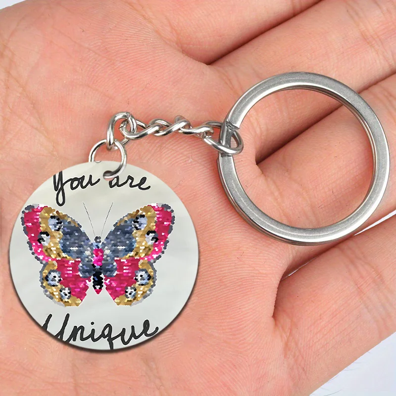 

Fashionable Butterfly Animal Circular Keychain Christmas Birthday Party Commemorative Jewelry Keychain Gift Accessories