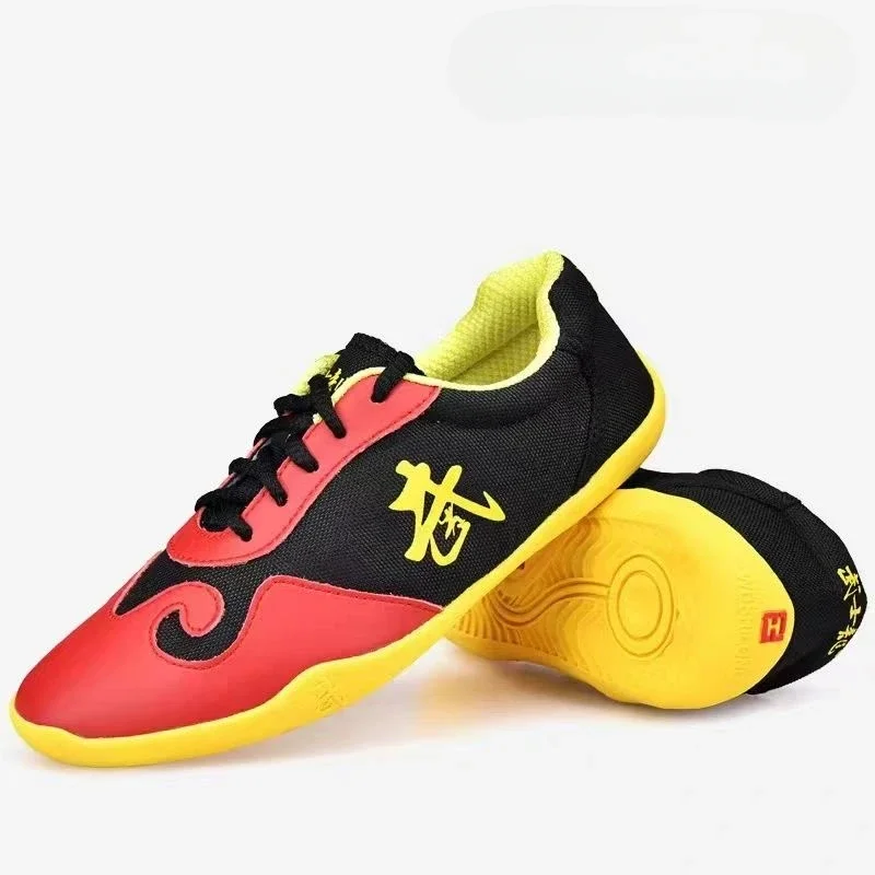 New Martial Arts Shoes Men Wome White Red Tai Chi shoe Unisex Breathable Traditional Kung Fu Shoes Designer Taekwondo Shoe