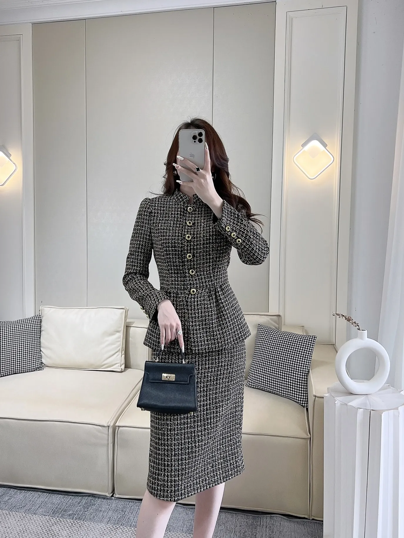 

2023 Autumn Winter Fashion New Women's Clothing Bright Silk Suit 1029