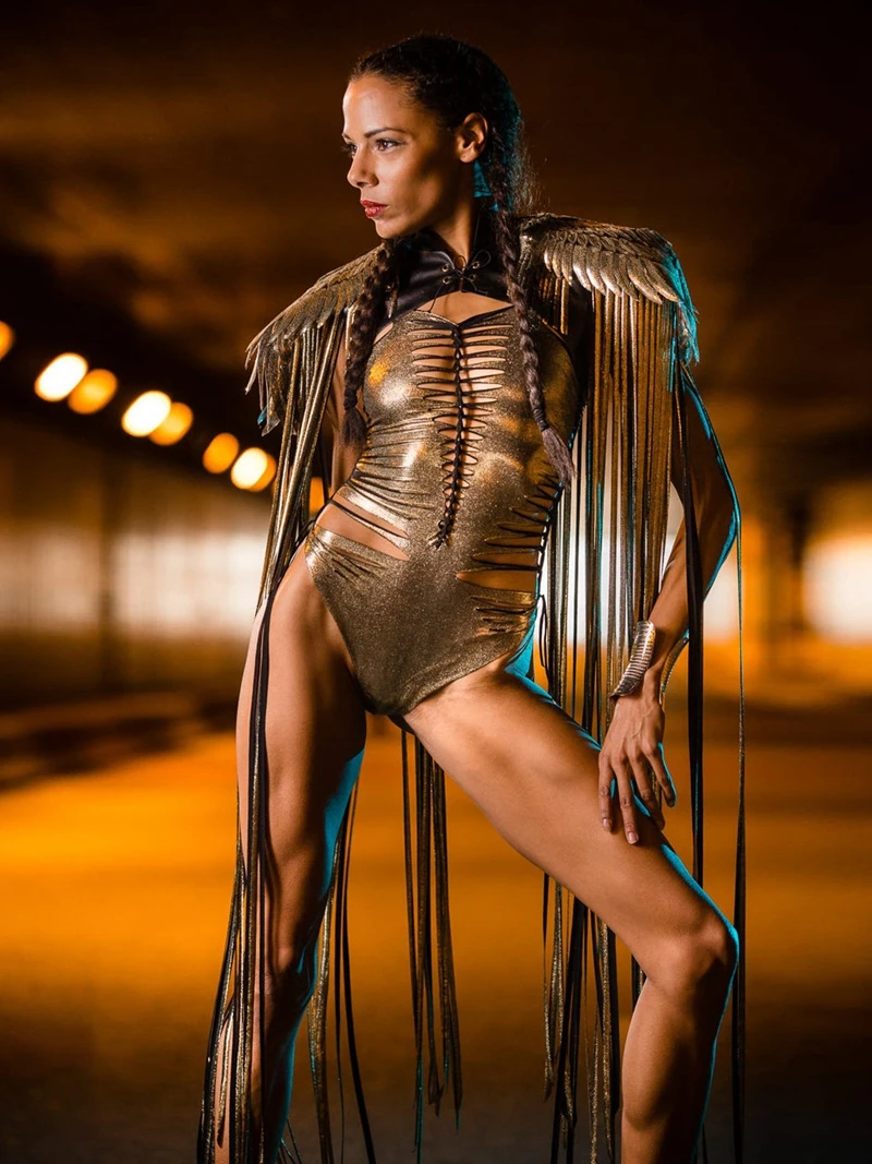 Рисунок 5 - Женская винтажная накидка с бахромой