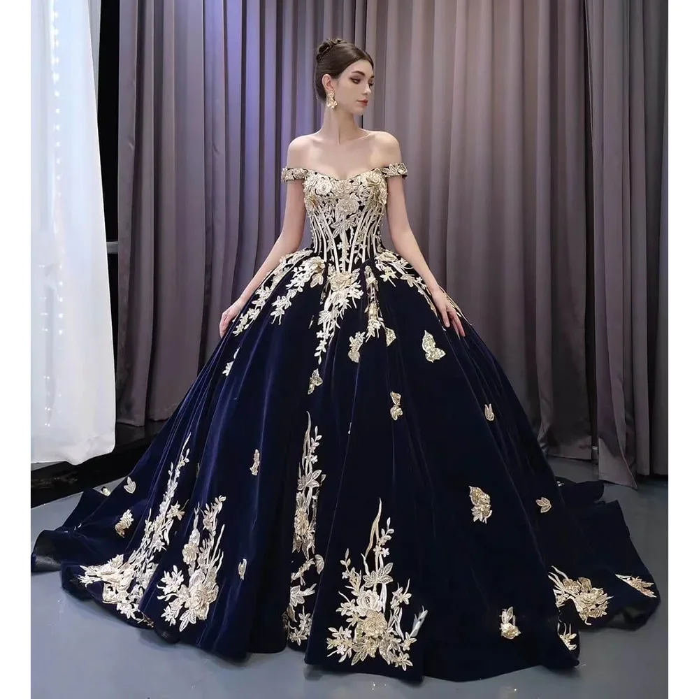 

Exquisite Appliques Floral Velvet Evening Dress Elegant Off The Shoulder Navy Blue Ball Gowns Sweep Train Party Prom Dress